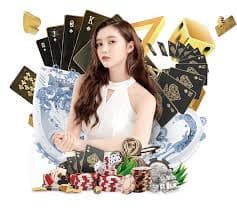 Pengguna mengakses pengaturan privasi dan data pribadi melalui aplikasi hiburan online