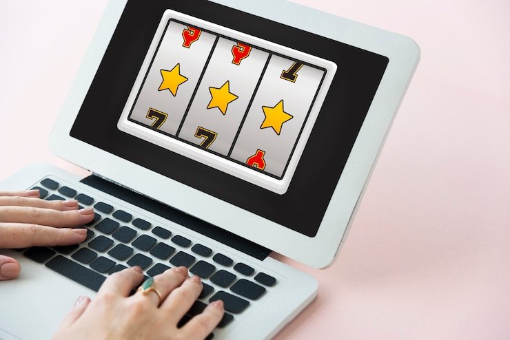 Pengamanan data pengguna dan privasi akun di atas jaringan Internet yang aman dan terpercaya